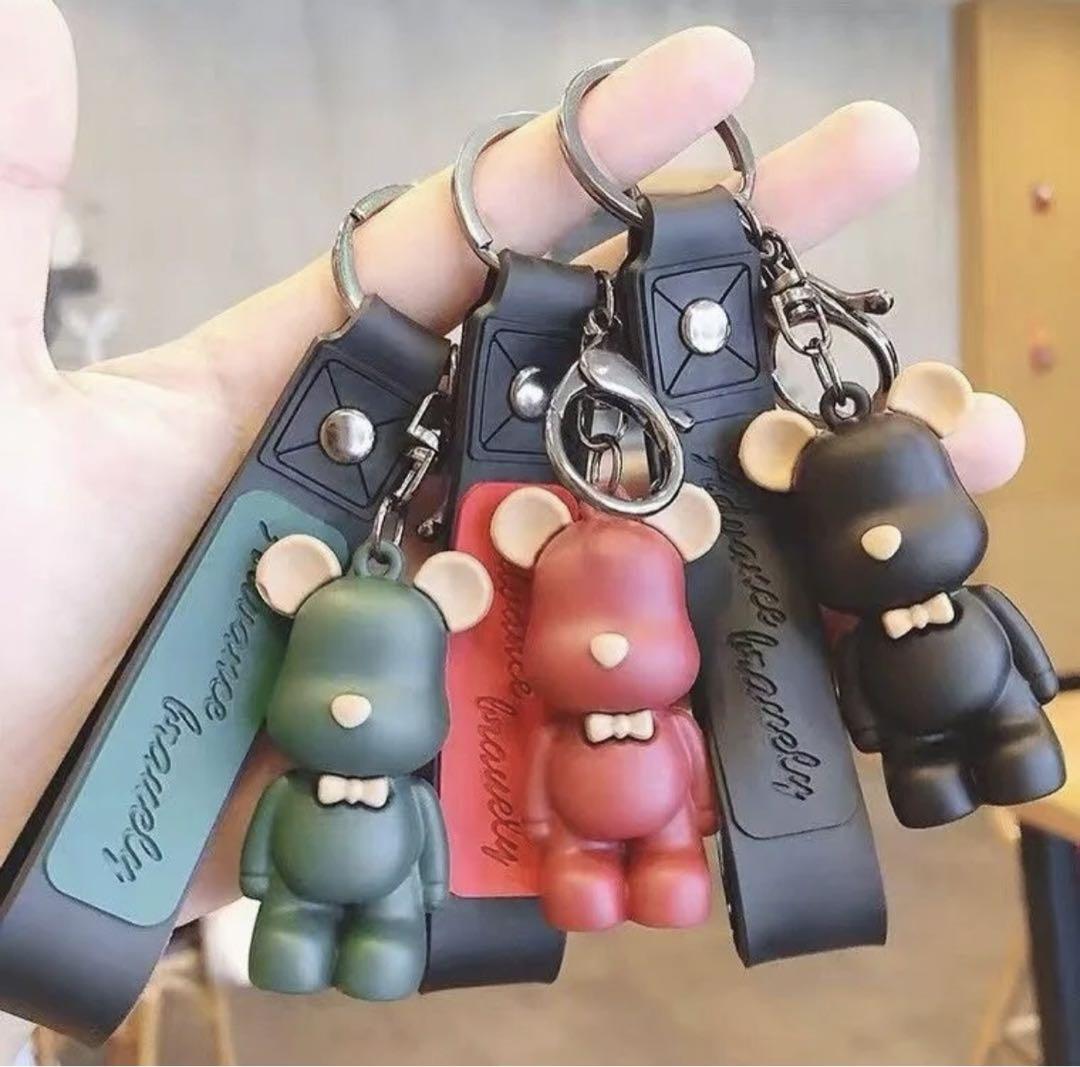 送料無料！キーホルダー クマ バッグチャーム くま ベアー 車
