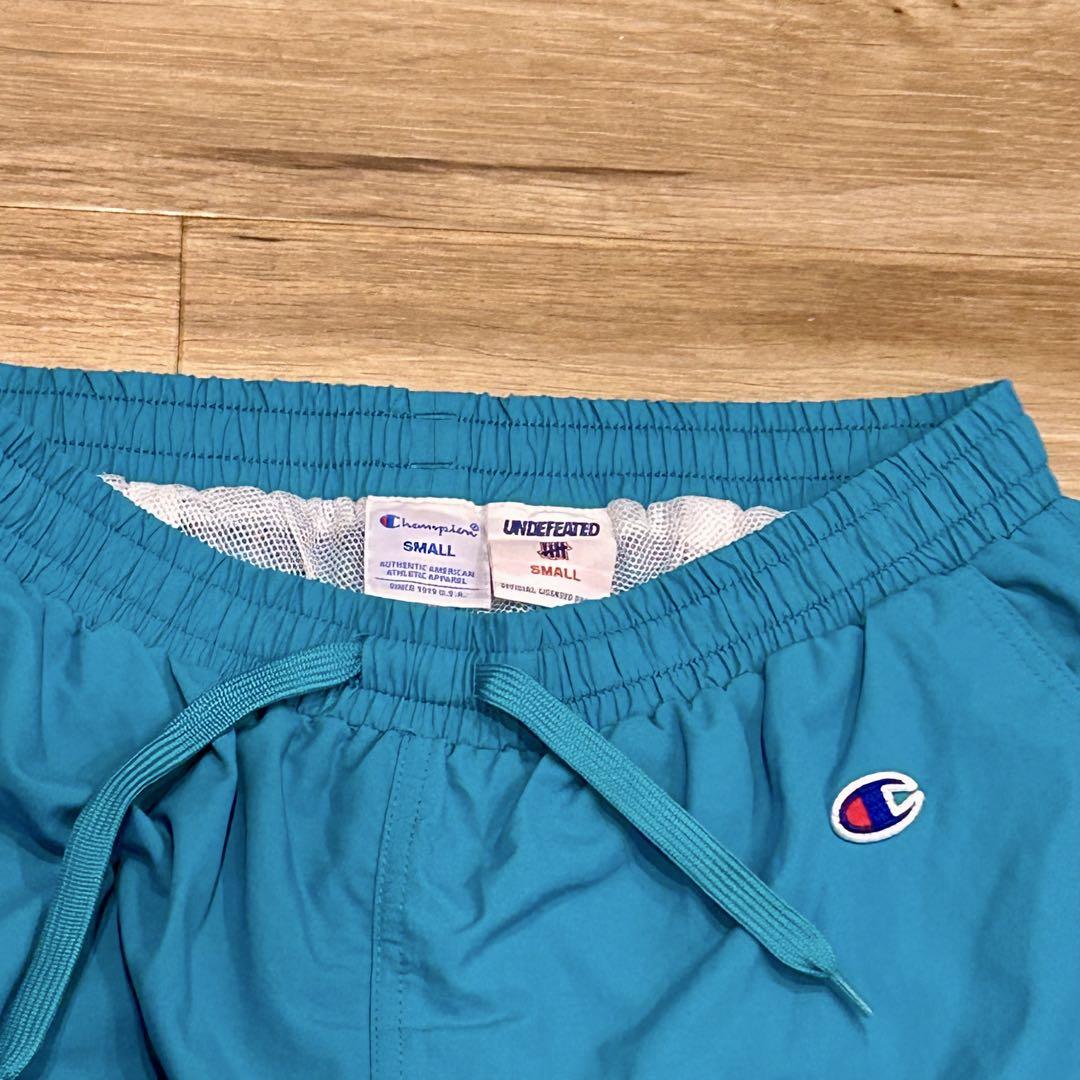 激レアChampion INAGAKU PREDATORS Track Pant 激レアChampion INAGAKU PREDATORS Track Pant Champion Striped