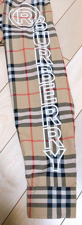 までの お袖に ロゴ入り BURBERRY 長袖シャツ PE1KI-m31187980105 ®️ BURBERRY バーバリー