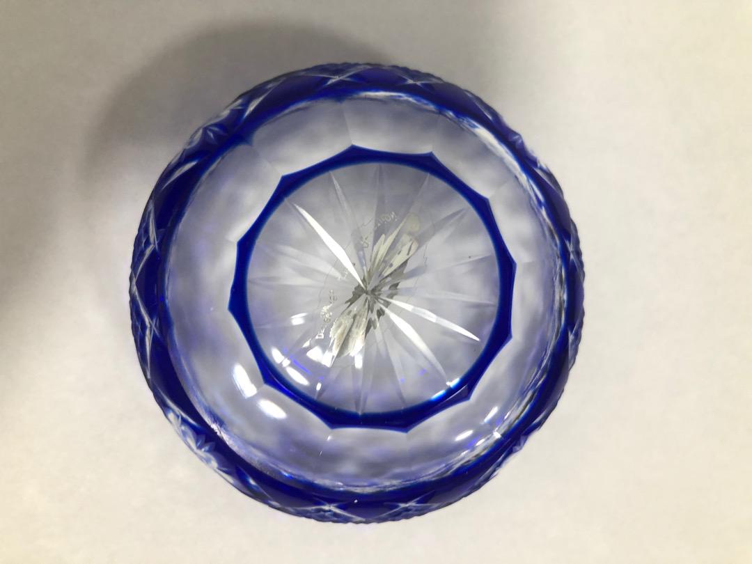 藍切子フラワースタンド1個　藍色切子ガラス小皿5個　美品 藍切子フラワースタンド1個 藍色切子ガラス小皿5個 美品 - メルカリ