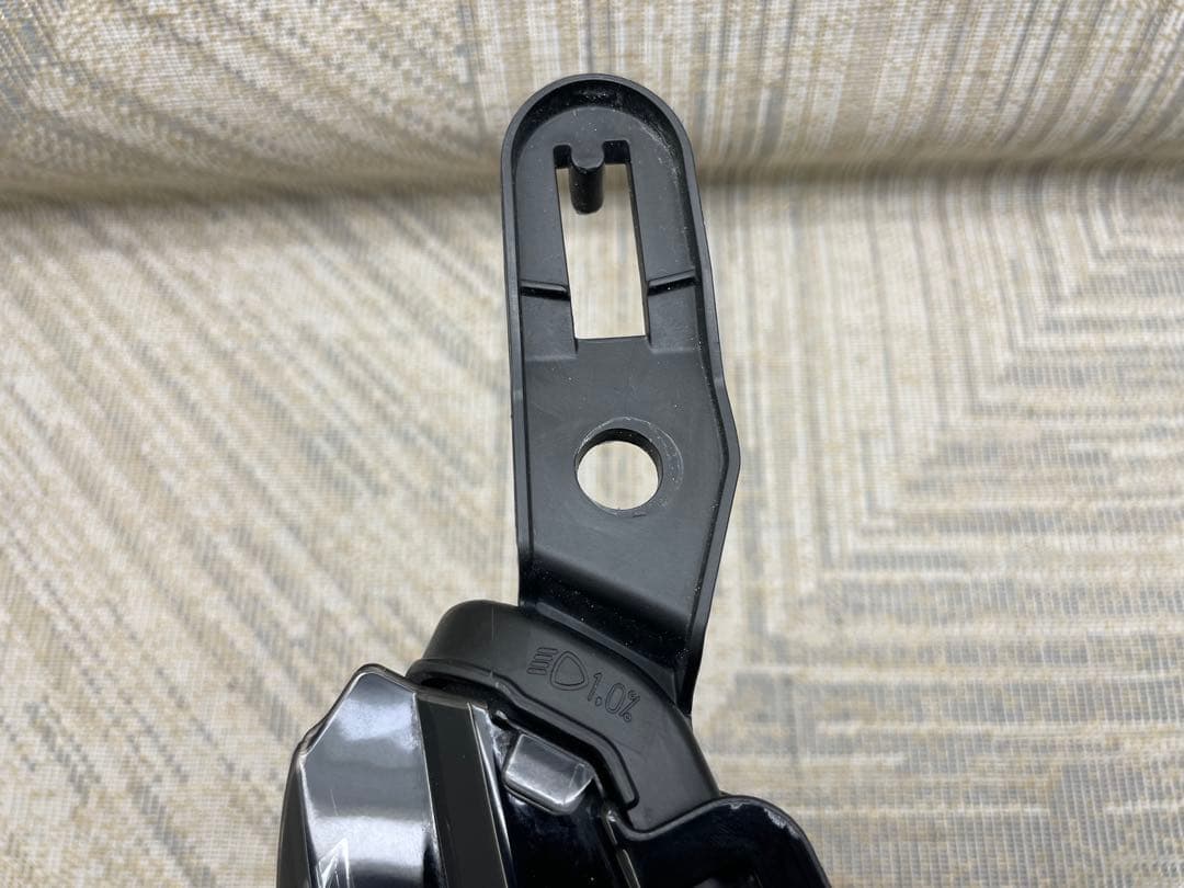 ハリアーハイブリッドMXUA80AXUH80 右ライトKOITO 48-233 ハリアーハイブリッドMXUA80AXUH80 右ライトKOITO 48-233