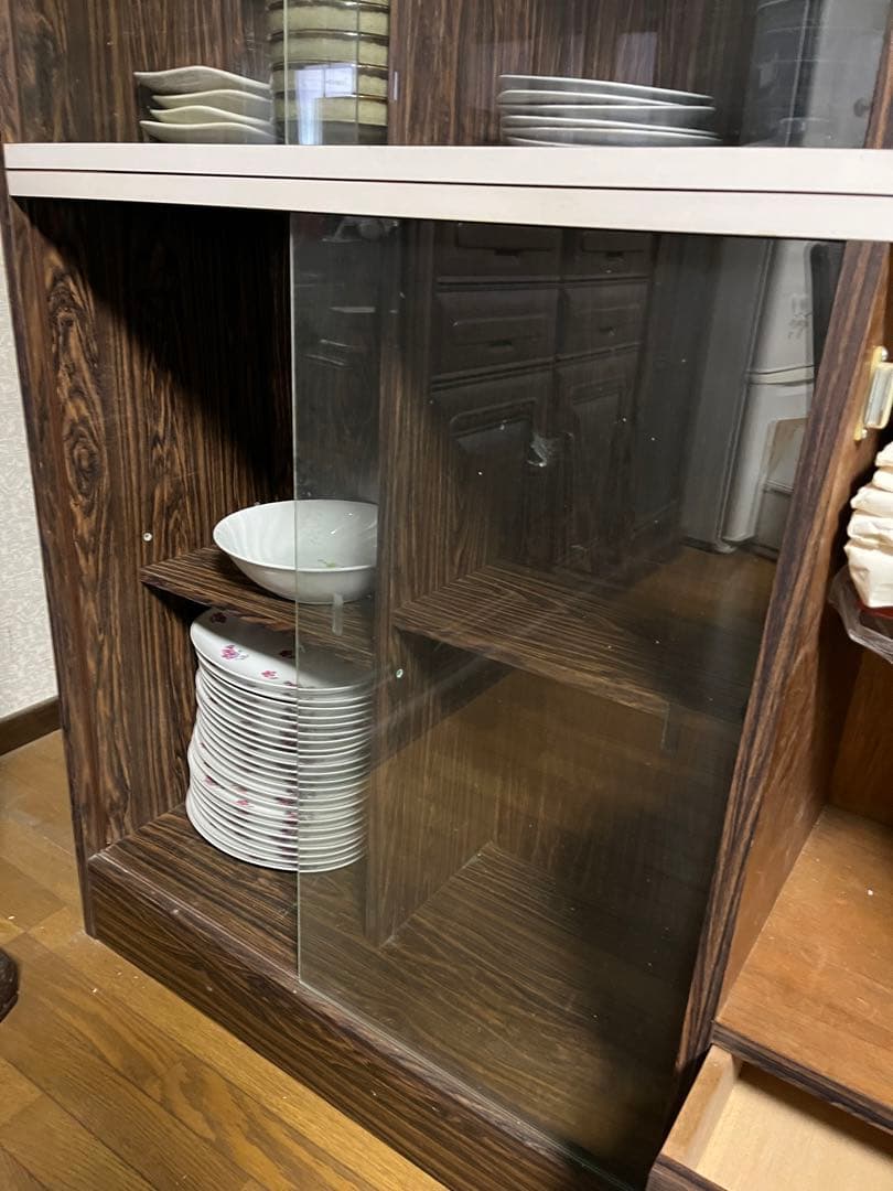 大切な 【出品2月2日まで】食器棚 レトロ アンティーク【下半分のみ