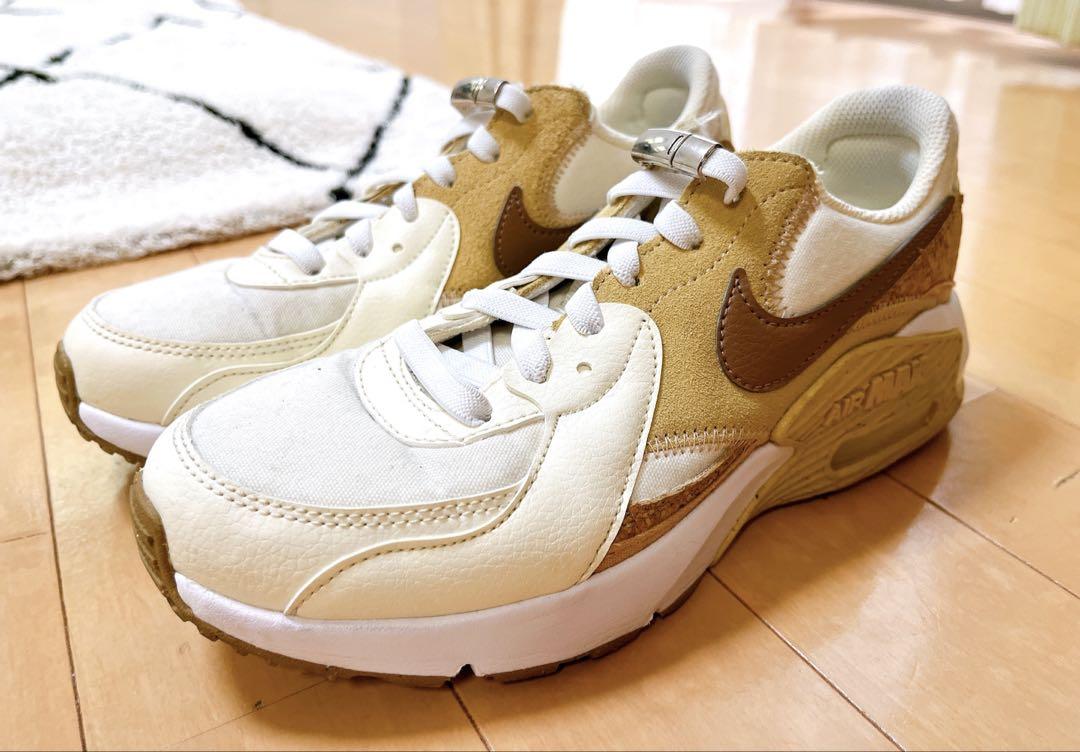 NIKE・ナイキ・ウィメンズ エア マックス エクシー ・23.5センチ・中古