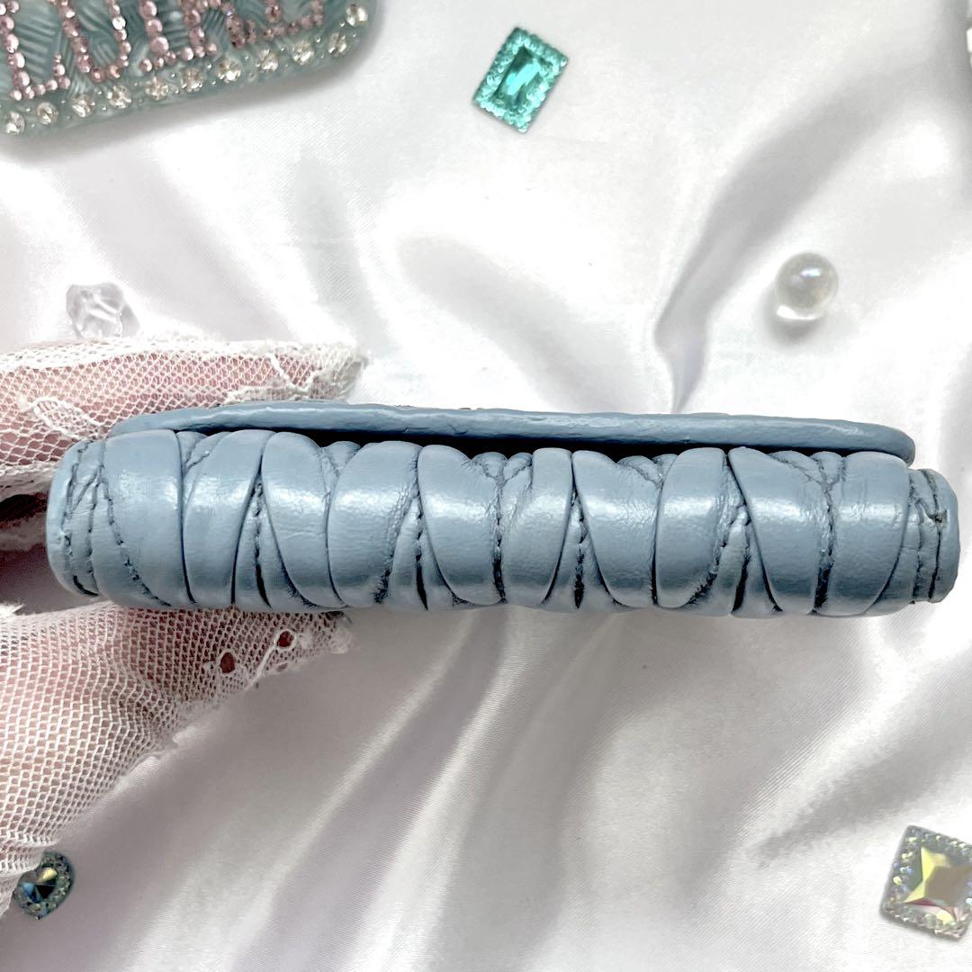 希少カラー miu miu ミュウミュウ マテラッセ キーケース ライトブルー 希少カラー miu miu ミュウミュウ マテラッセ キーケース ライト
