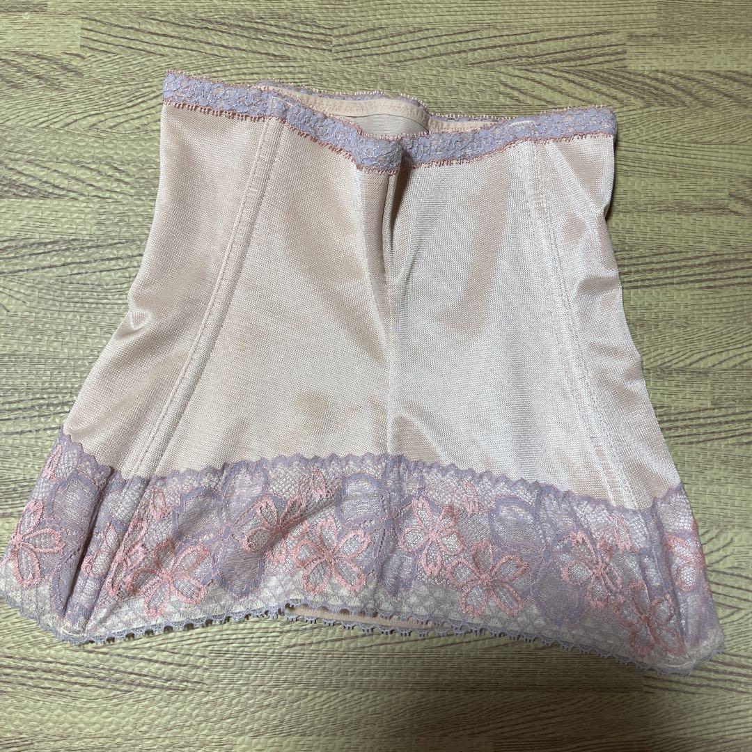 MARUKOサクラ ウエストシェイパーM (補正下着) 10%お値下げ可 中古 補正下着 MARUKO アヴァンセサクラ ウエスト