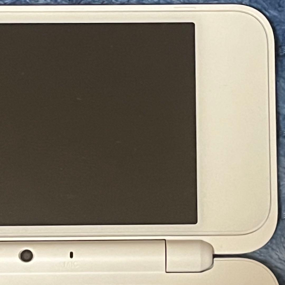 ホワイト×ラベンダー任天堂
