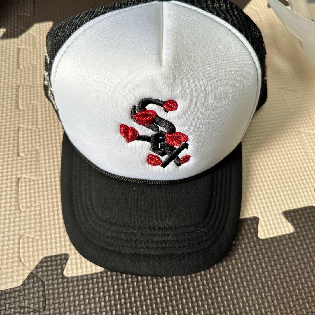 トラッカーキャップ SFデザイン