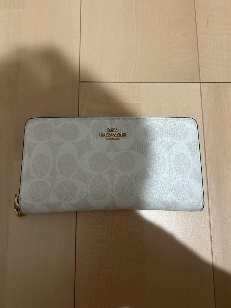 コーチ長財布 10,500円