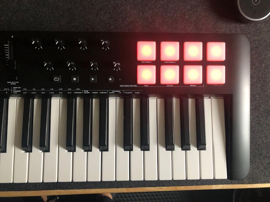 Oxygen 49 USB MIDIコントローラー(未使用） Amazon.co.jp: M-Audio USB MIDIキーボードコントローラー 49鍵