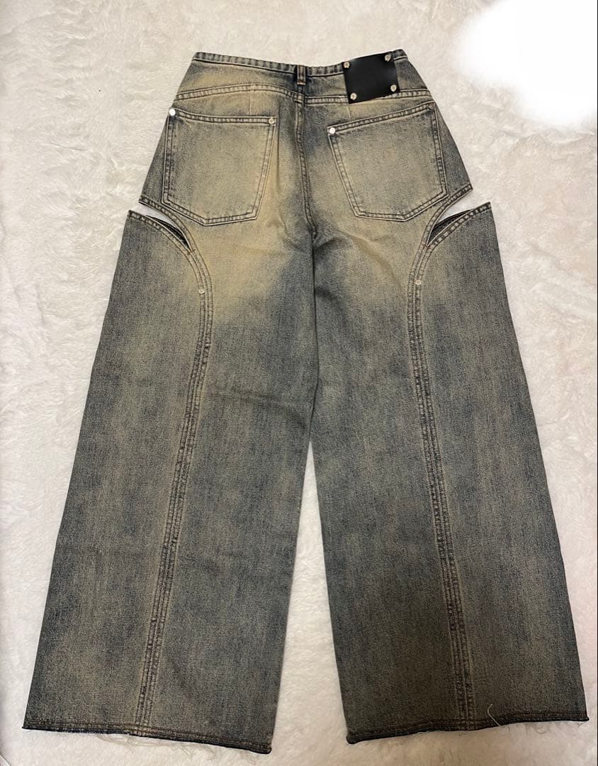 THEREDTHREAD S cutting denim 2 THEREDTHREAD S cutting denim 2