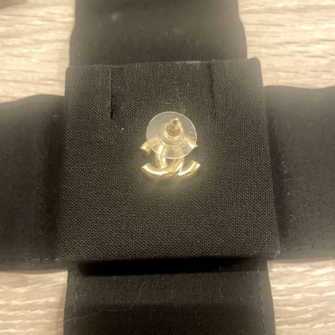ピアス