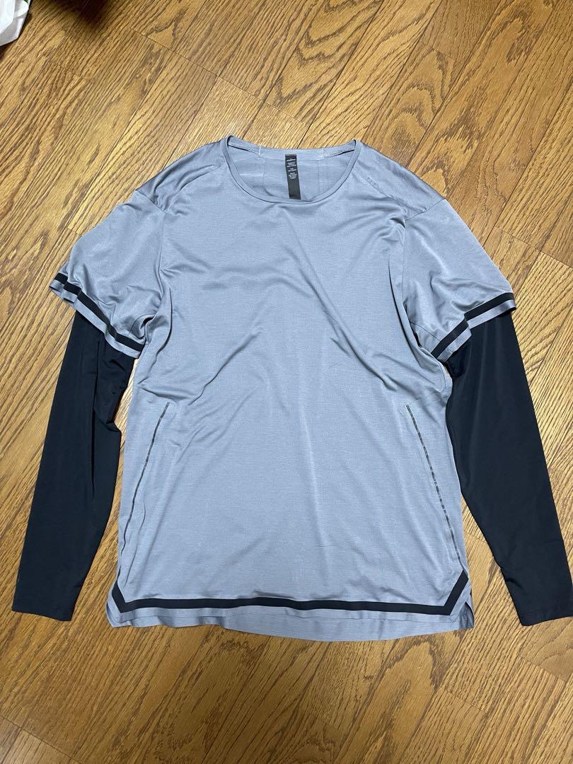 lululemon グレー/ネイビー 長袖Tシャツ