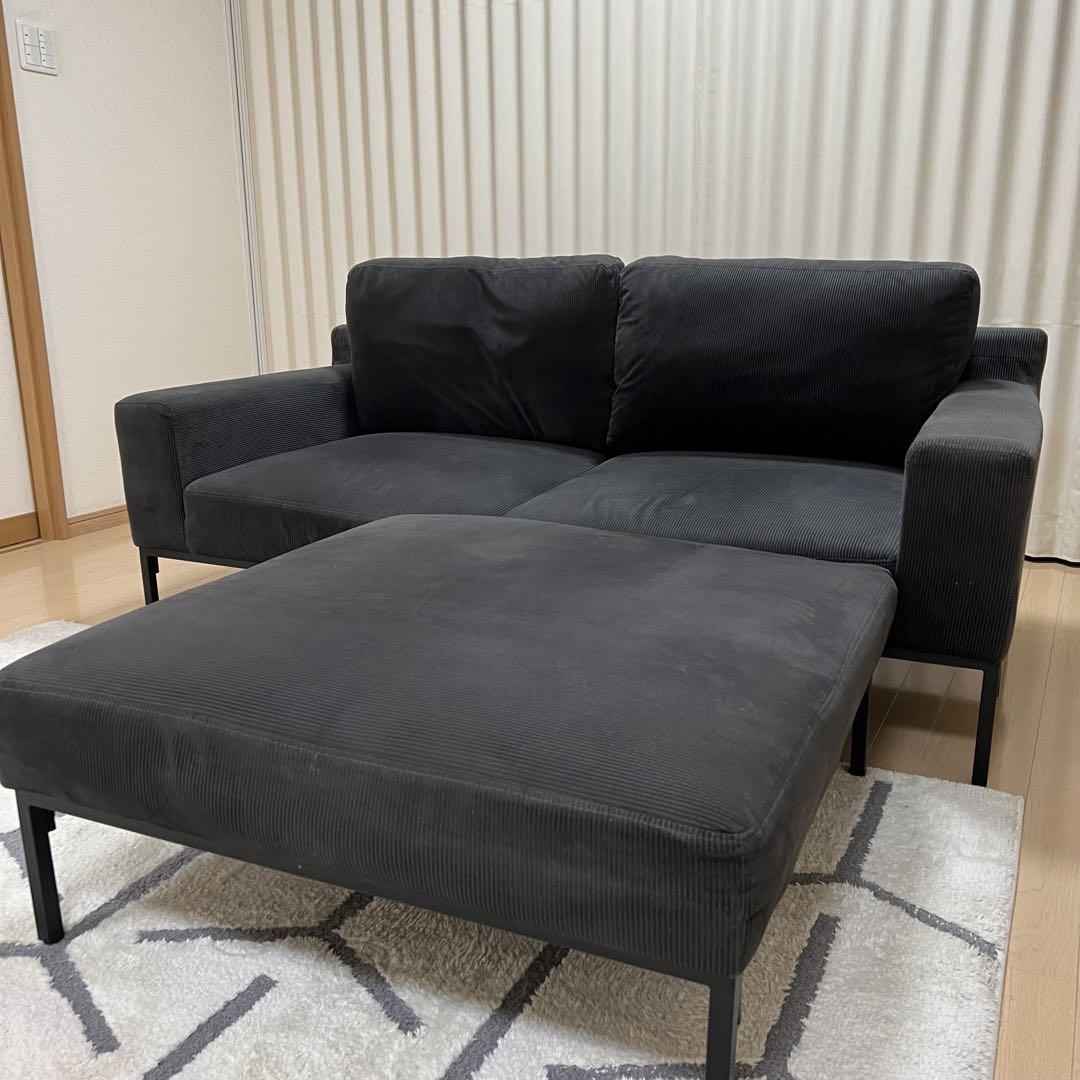 【地域限定送料込み】定価69,990円　ベルベット調カウチソファ LOWYA