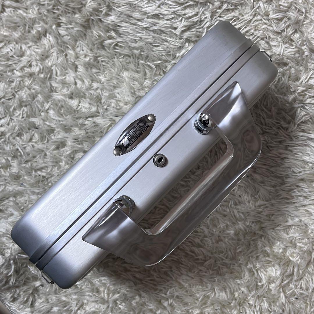 ☆美品☆ゼロハリバートン　ミニアタッシュケース　クリアハンドル