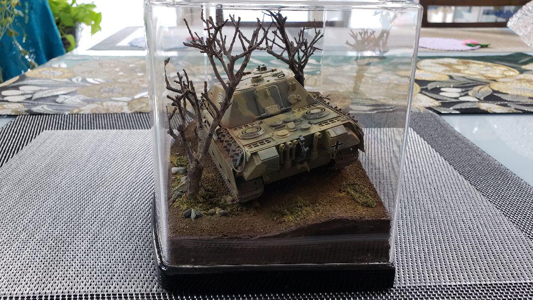 プラモデルジオラマ戦車Jagdpanther 1/48 スケール ジオラマ付き