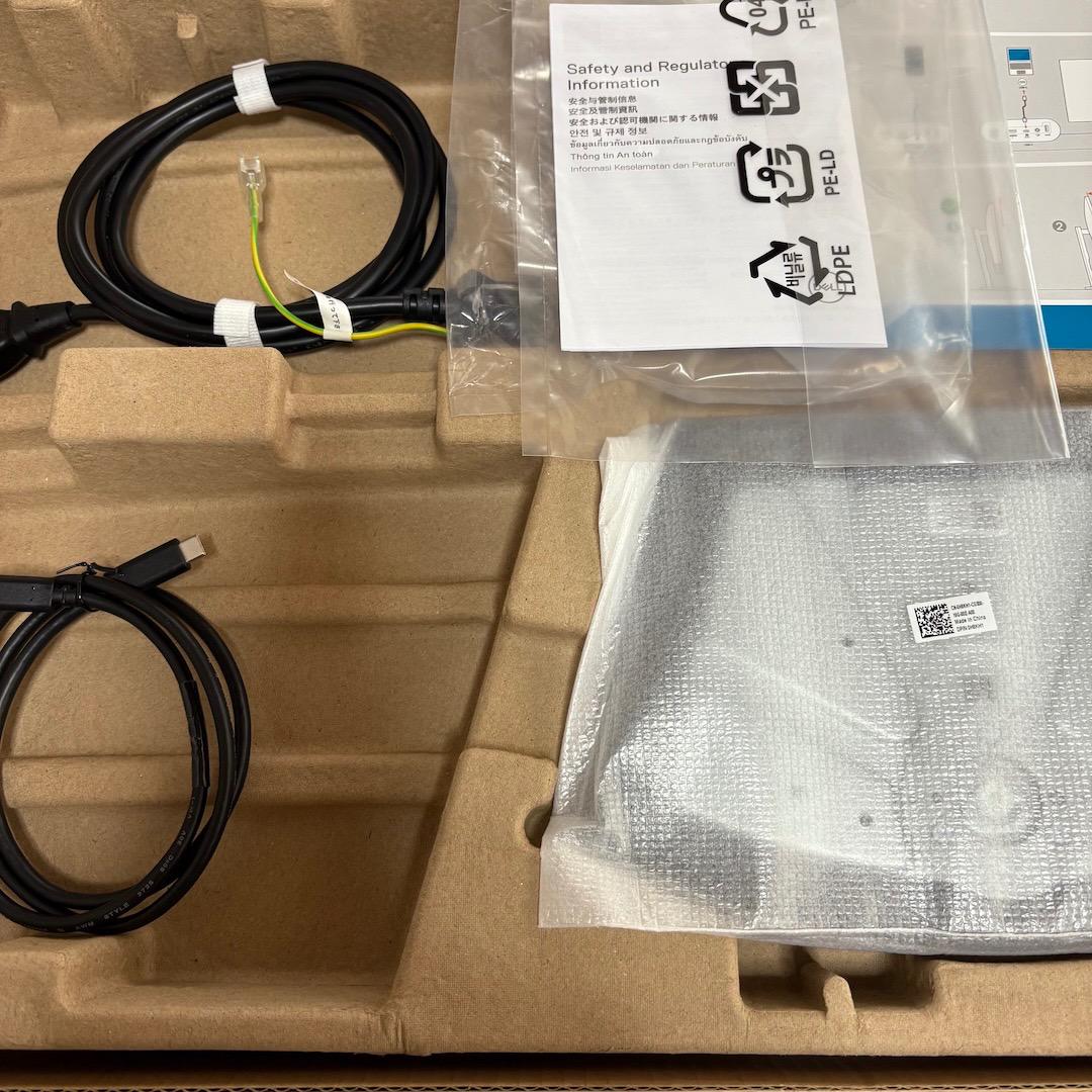 S2722QC Dell 27 4K UHD USB-C モニター 美品 デル