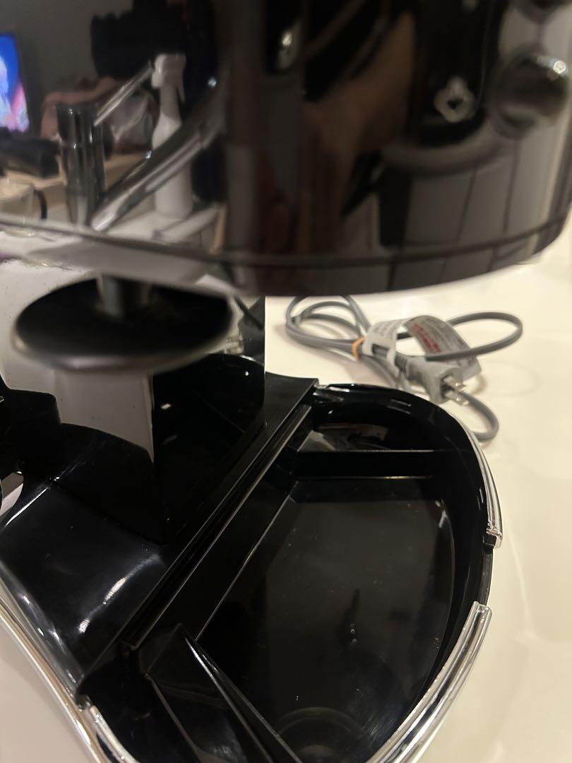 DeLonghi ECO310BK デロンギエスプレッソマシン　コーヒーメーカー