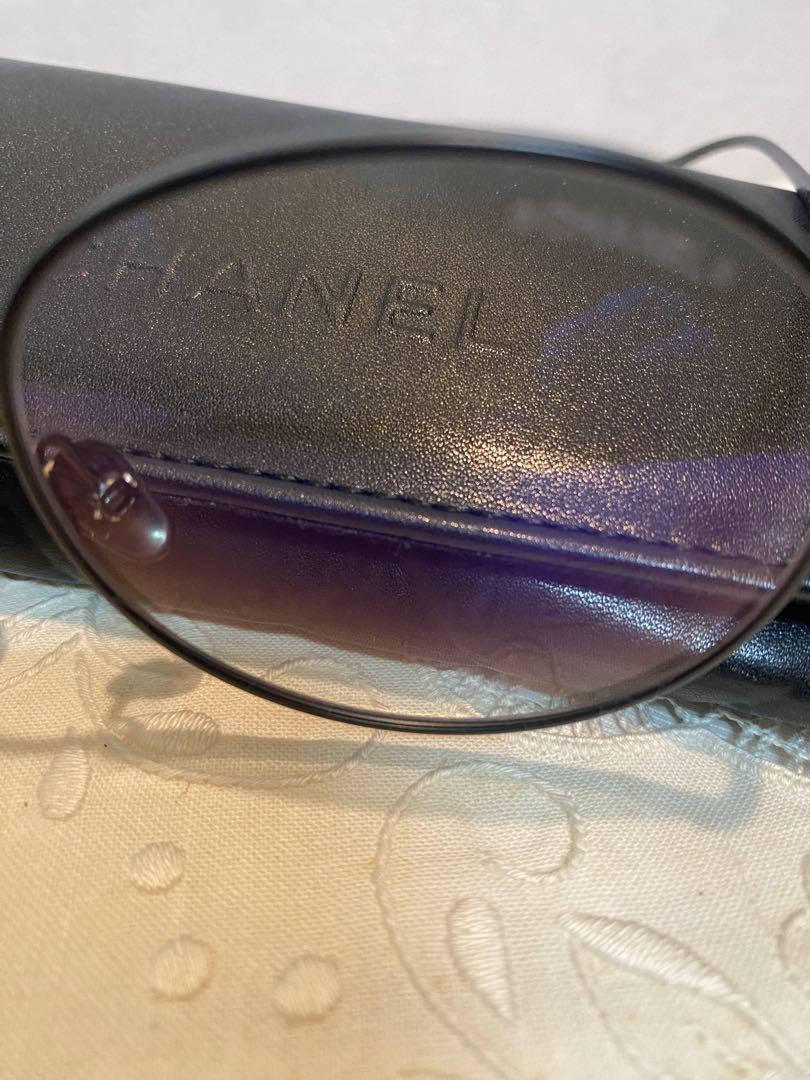 CHANEL オーバルサングラス