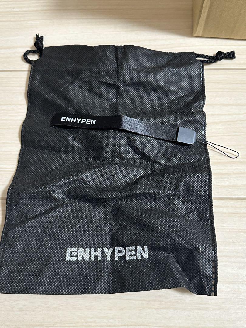 ENHYPEN ペンライト グレー 収納袋付き ENHYPEN ペンライト グレー 収納袋付き - メルカリ