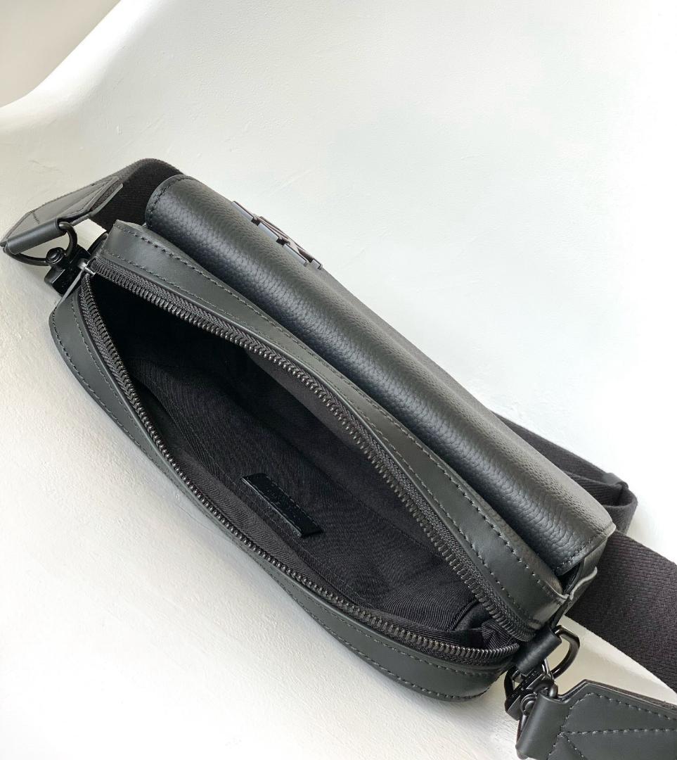 LouisVuitton ショルダーバッグ