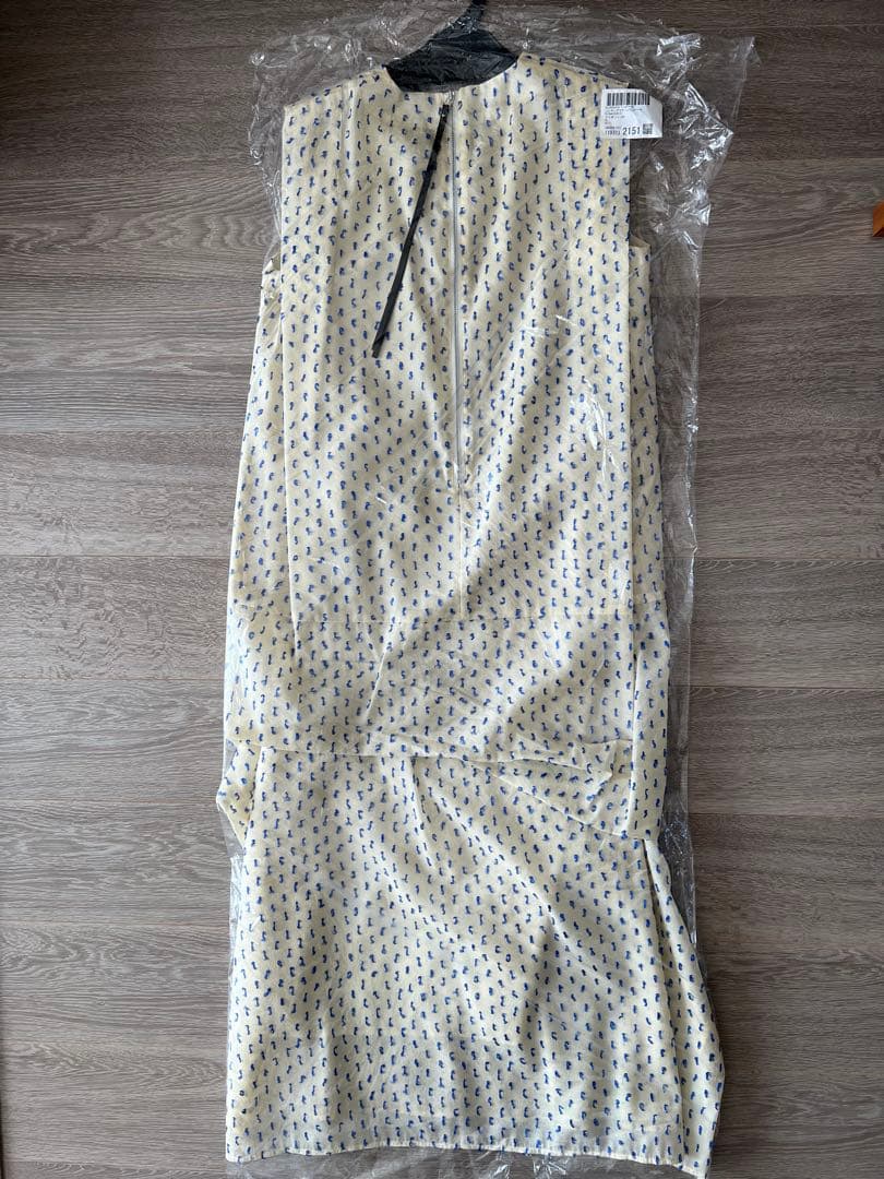 ELENDEEK エレンディーク ハンギングコクーンワンピース 01サイズ ELENDEEK エレンディーク ハンギングコクーンワンピース 01サイズ