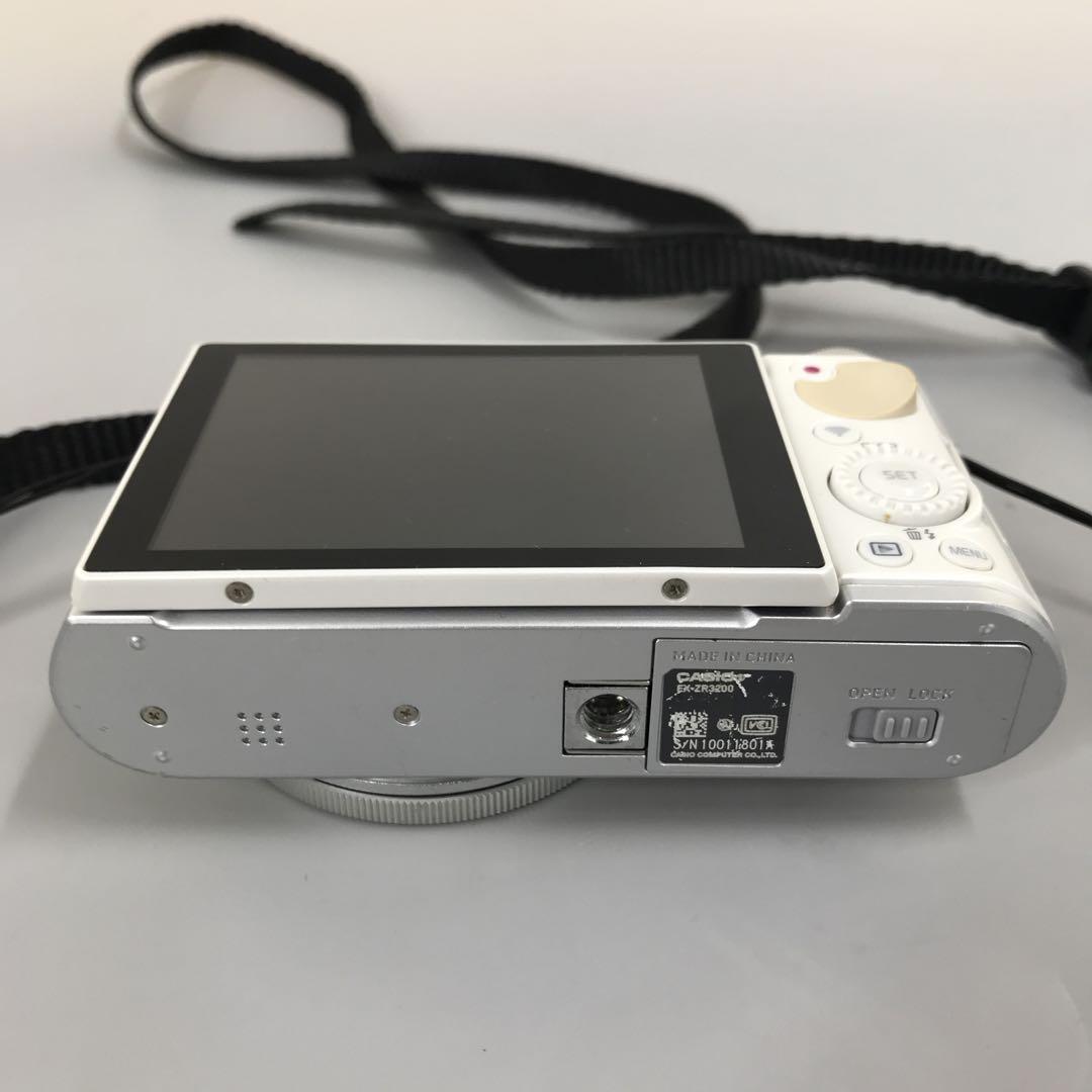 【極美品】CASIO デジタルカメラ EXILIM EX-ZR3200WE　K