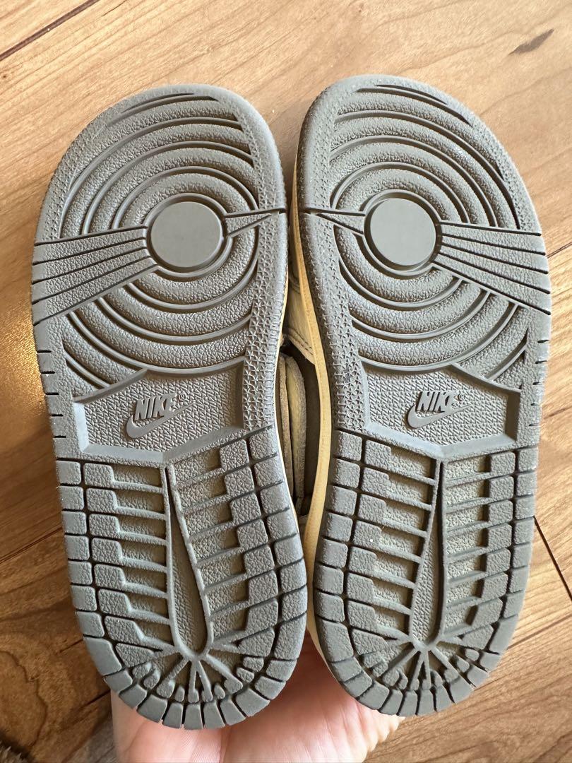 NIKE AIR JORDAN1 TRAVIS SCOTT(取替紐3色、箱付き) スニーカー NIKE AIR JORDAN1 TRAVIS SCOTT(取替紐3色、箱付き) スニーカー