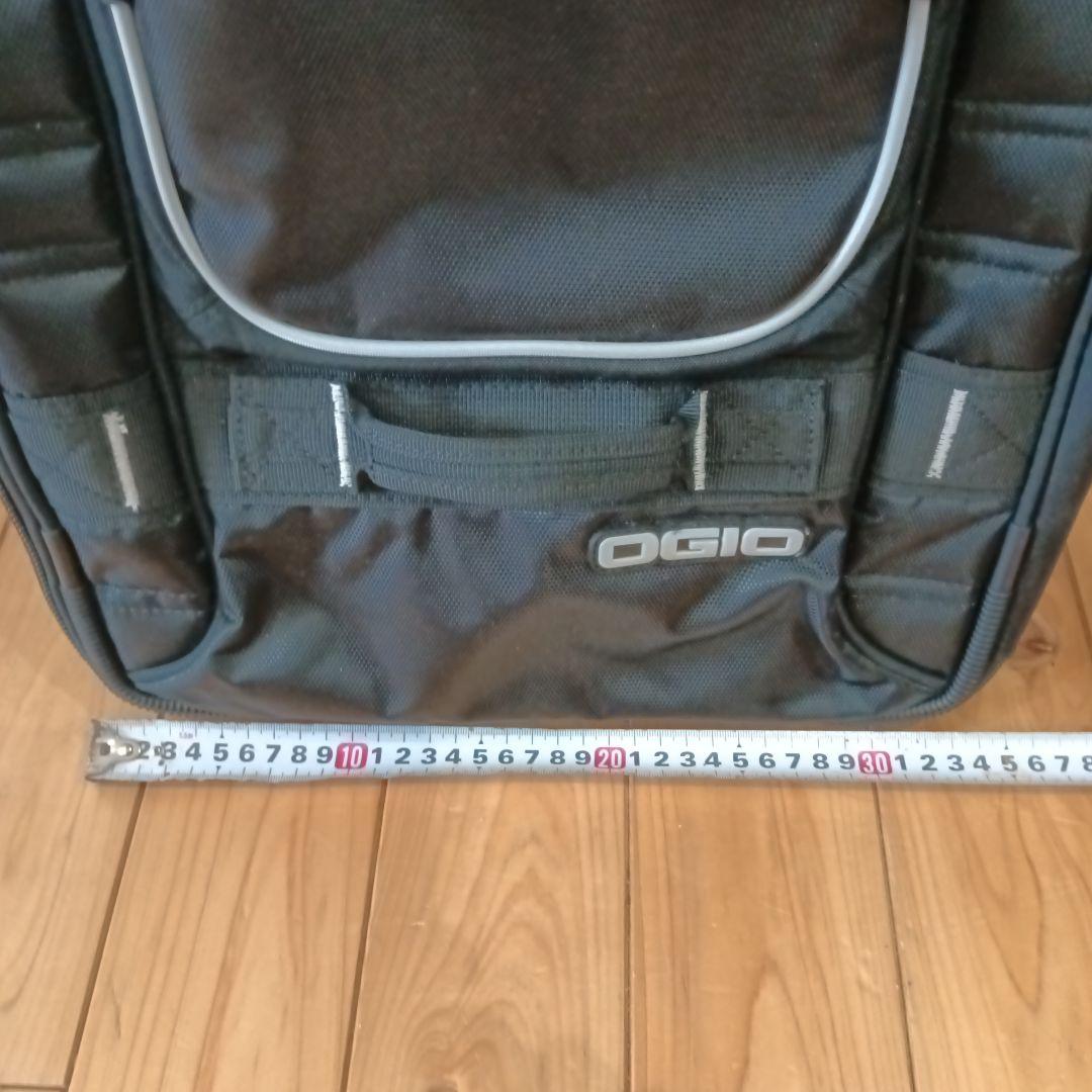 米軍放出品　OGIO 黒 ブルスルートラベルローリングスーツケース