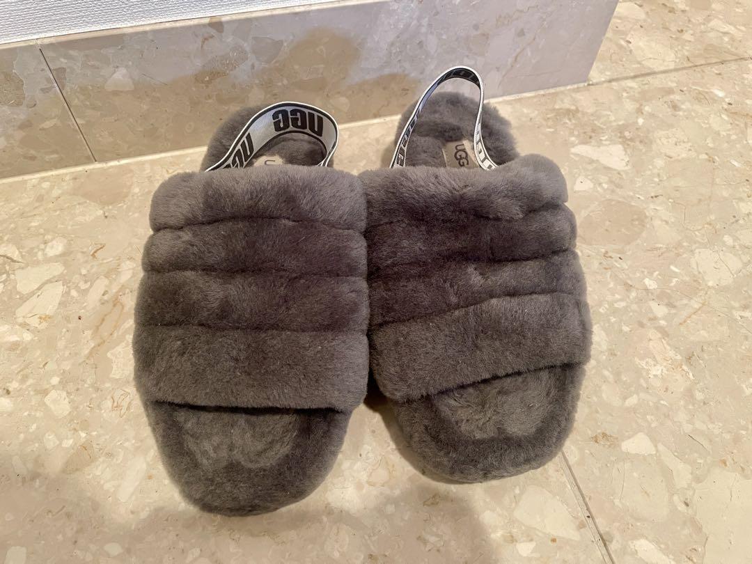 【UGG】ファーサンダル フラッフイヤースライド グレー
