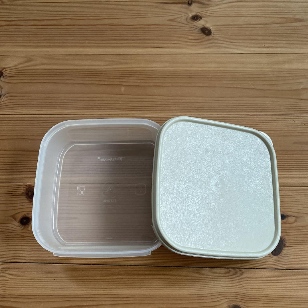 Tupperware 食品保存容器 1.2L MMスクエア ベージュ