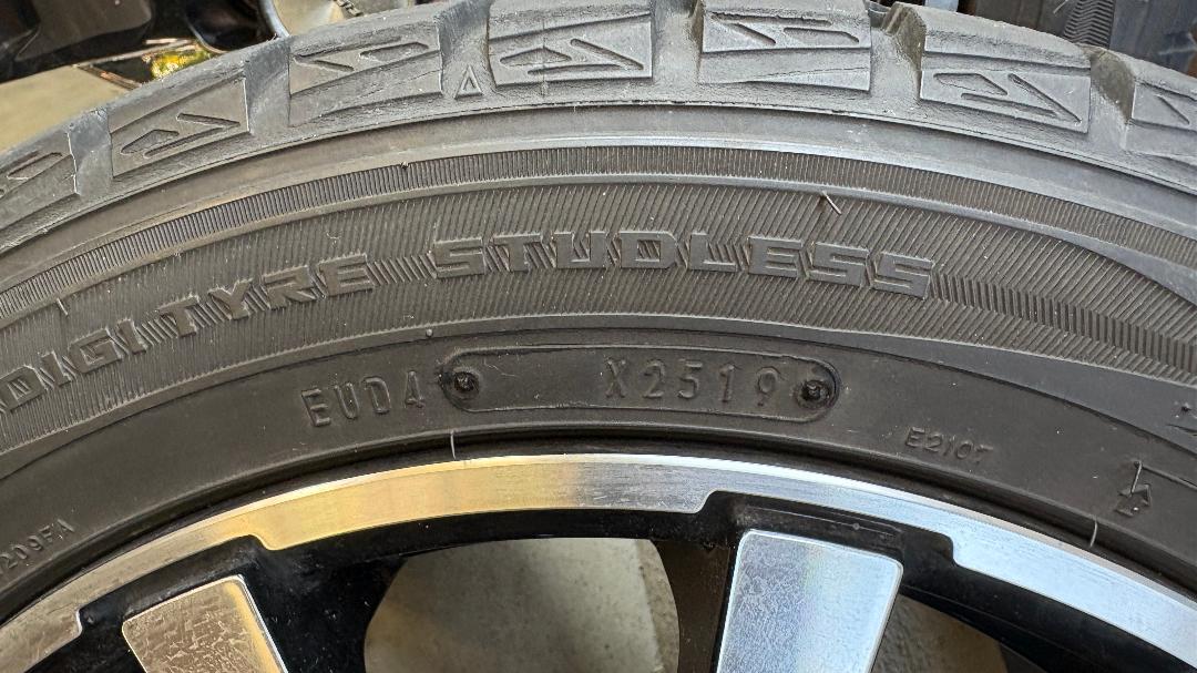 ♪FIAT500 スタッドレスタイヤ ホイールセット 185/55R15 ♪