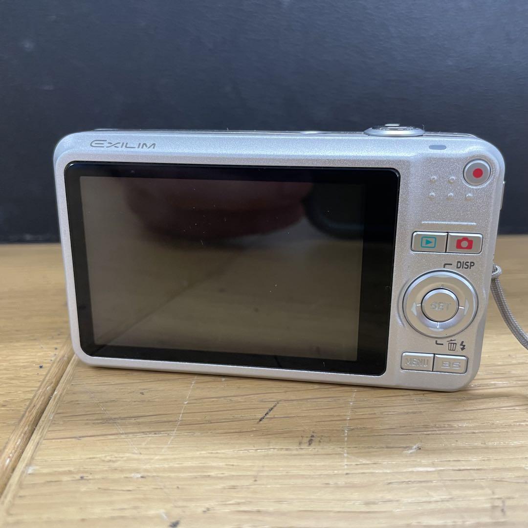 動作品Casio Exilim EX-Z80 シルバー コンパクトデジタルカメラ