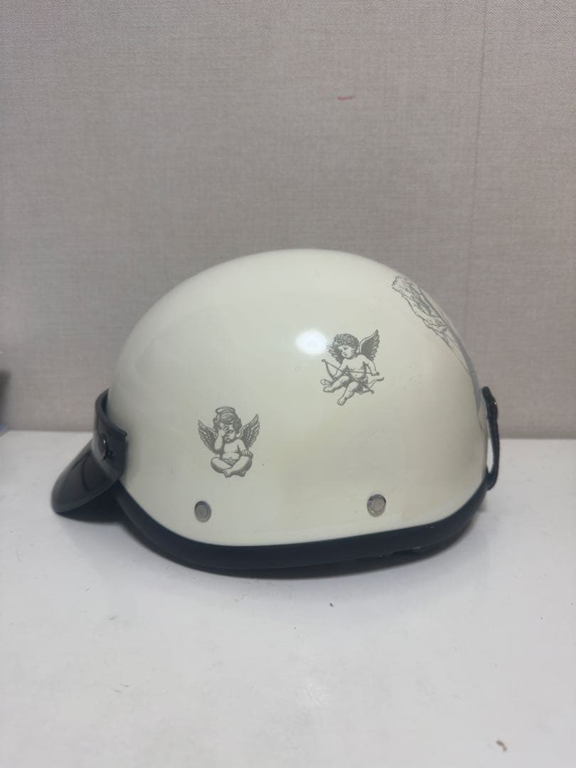 ヘルメット傷や汚れあり