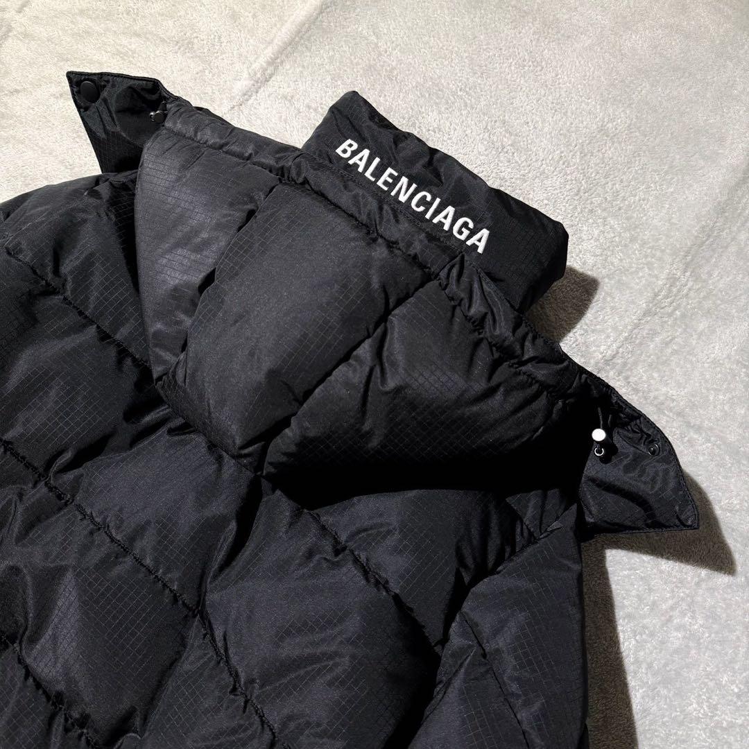 BALENCIAGA
