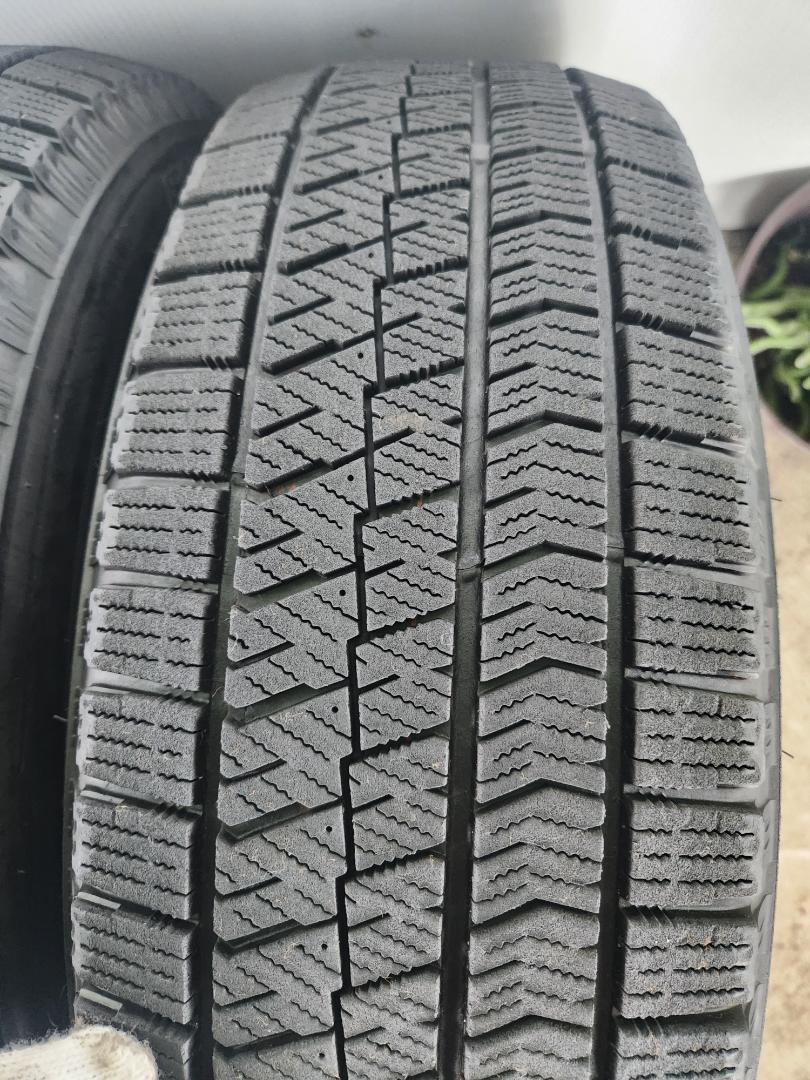 送料込☆2021年製 ブリヂストンタイヤ 195/65R15 日本製☆4本