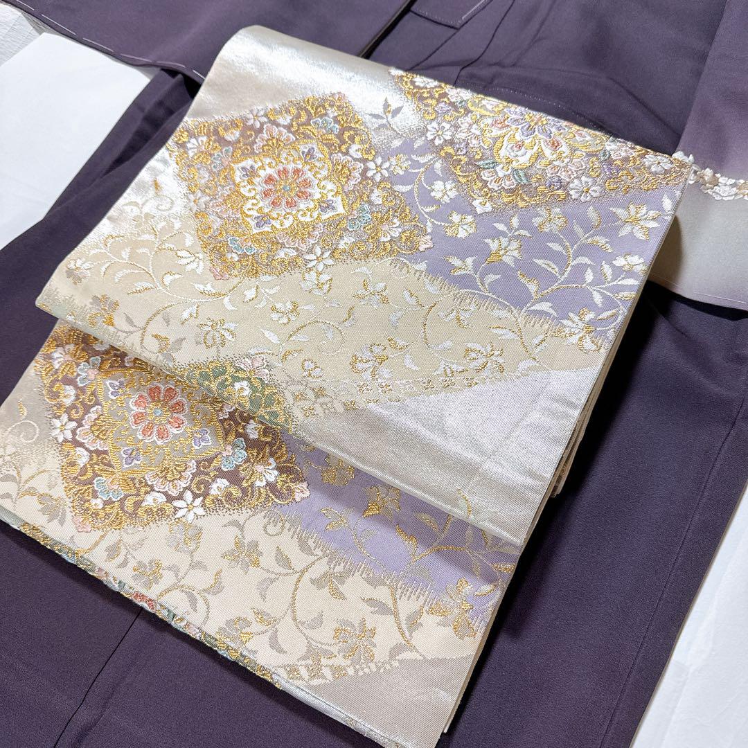訪問着 紫色 花柄刺繍 絹　松竹梅　亀甲　仕付糸付き
