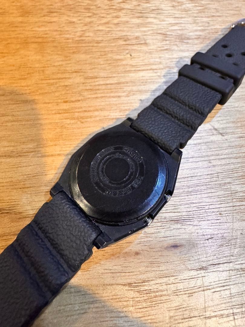 CASIO F-28W デジタル腕時計 バンド・電池新品交換