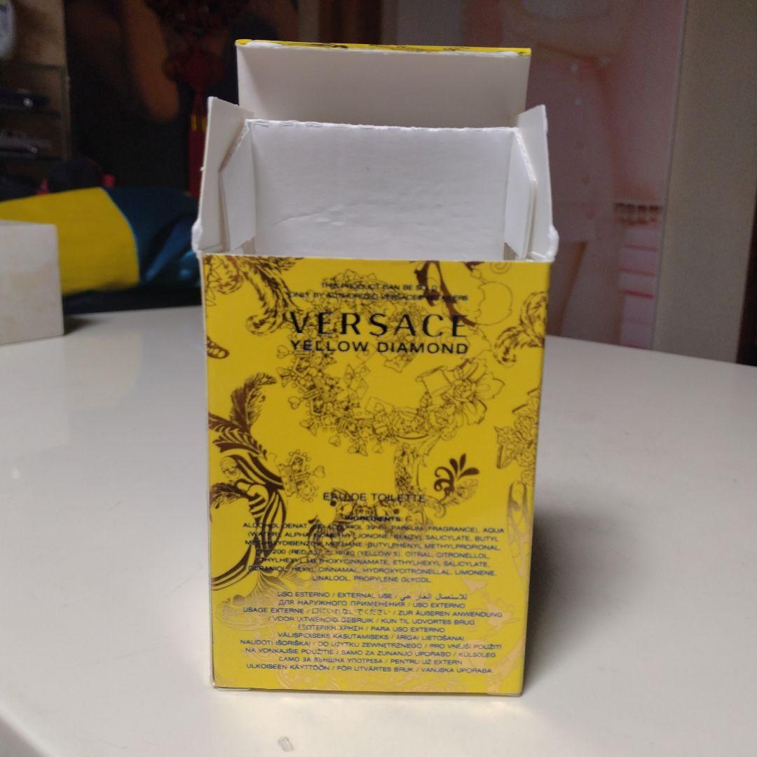 VERSACEの香水です。