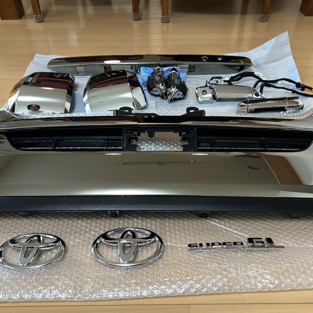 200系ハイエース6型　SUPER GL 純正メッキパーツ一式