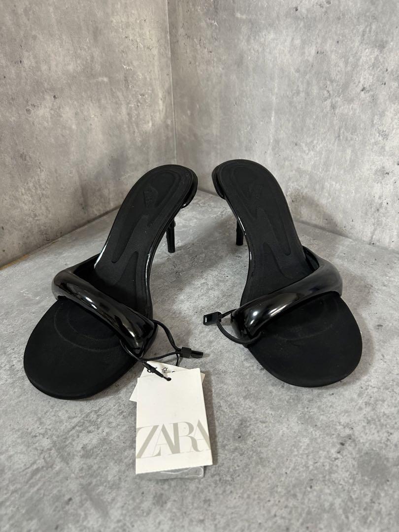 タグ付き未使用品 ZARA ザラ キルティング　ヒール　サンダル　ブラック靴