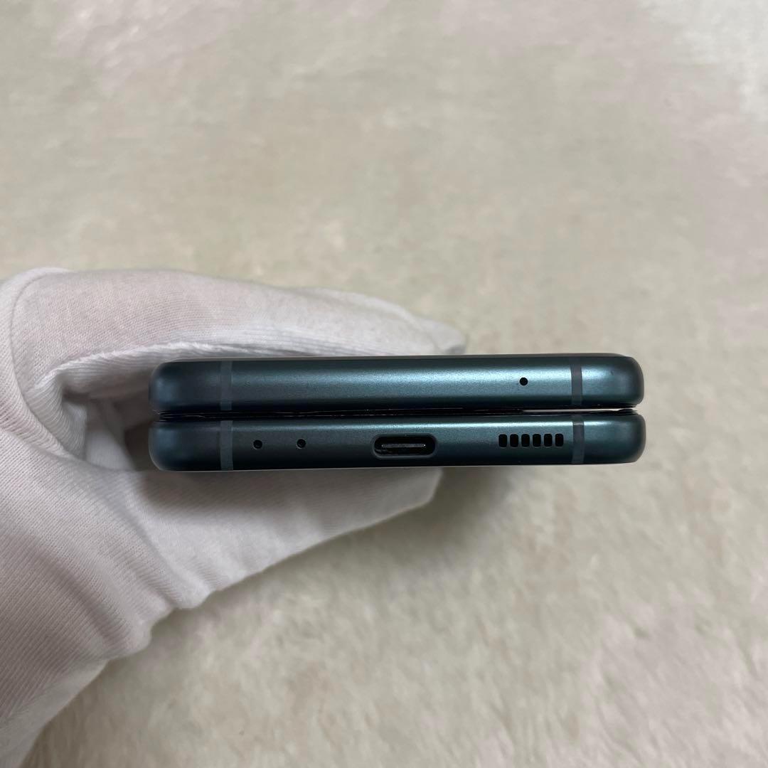 Galaxy Z Flip3 256GB 5G グリーン SIMフリー 美品 画像6