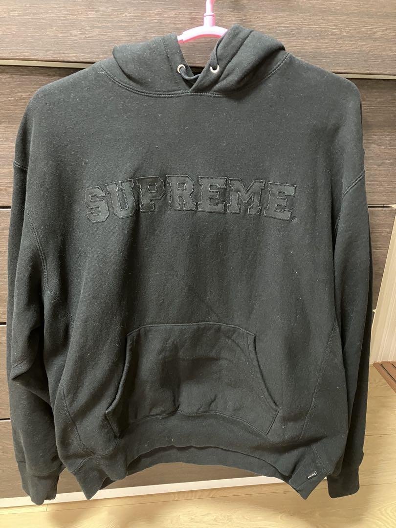SUPREME ブラック フード付きパーカー