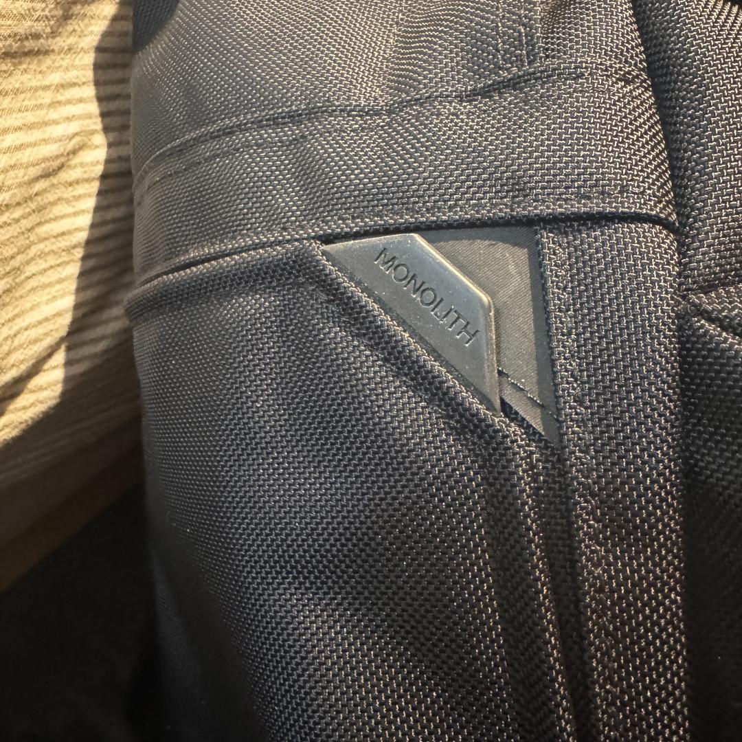 バッグ monolith BACKPACK PRO S