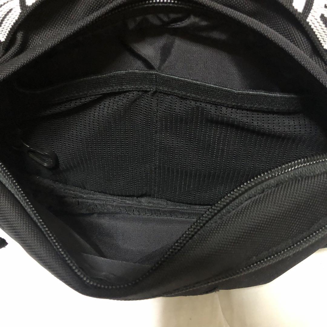 代官山購入Supreme ブラック ボディバッグ　2018ssサカイマルジェラ