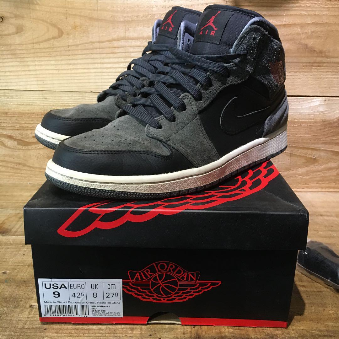 送料込み Nike エアジョーダン1 MID メンズ