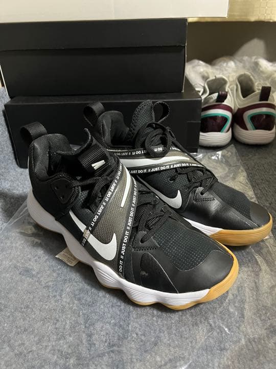 Nike React HyperSetバレーボールシューズ 27.5cm gruporio.net