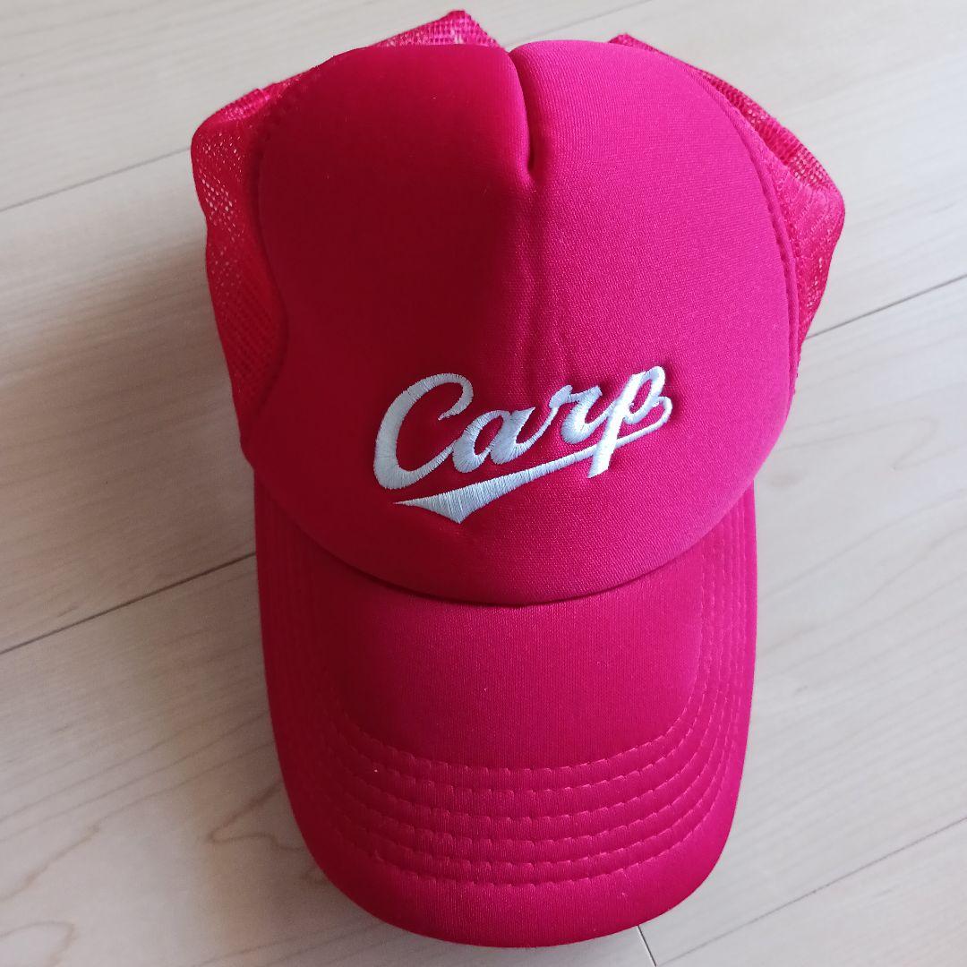 CARP 赤 キャップ Cのロゴ刺繍 サイズ54-56cm レトロ　新品 Carp ロゴ刺繍 トラッカーキャップ 赤 - メルカリ