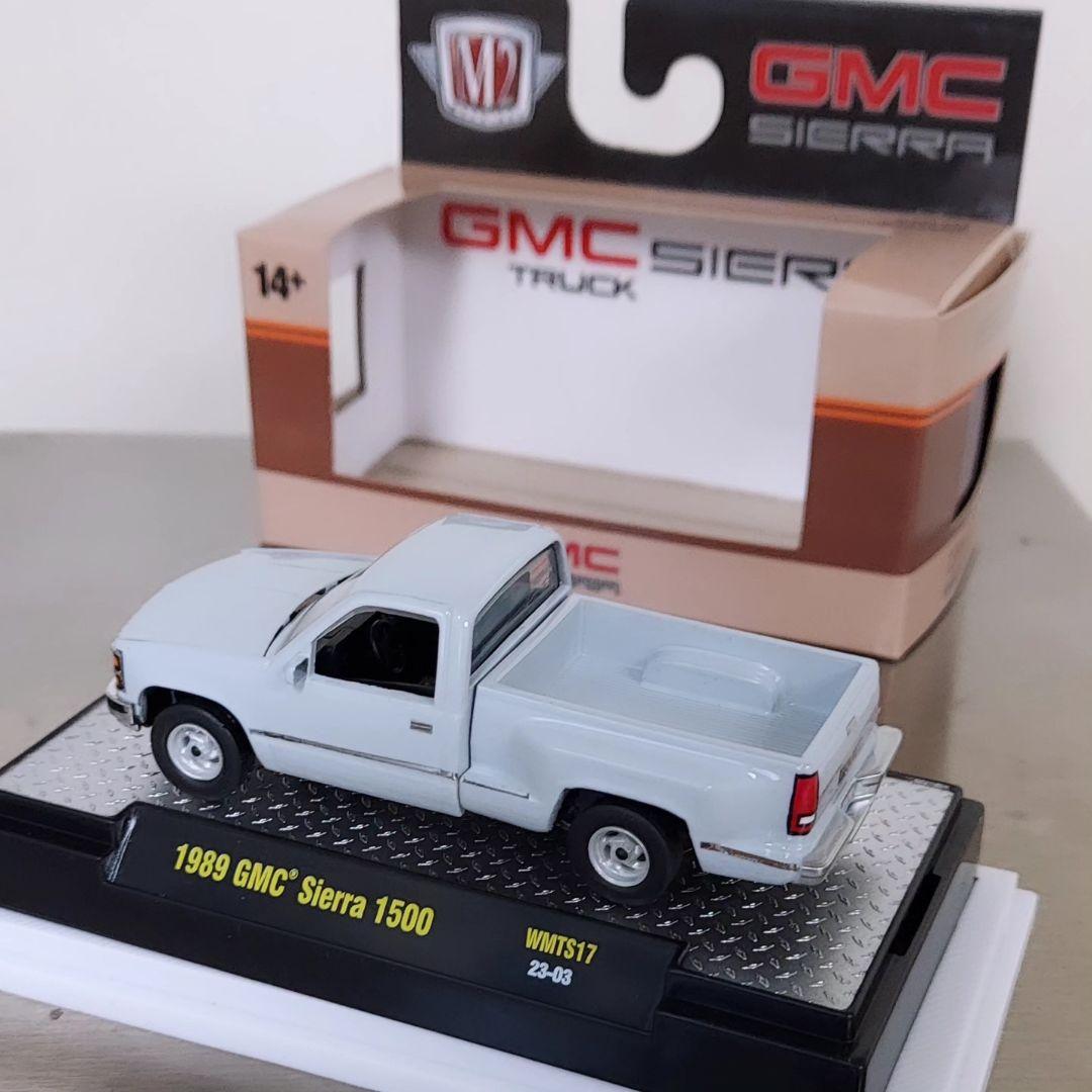 M2 1/64 Gmc シエラ　精密ミニカー　ステップサイド　レアメッキバンパー