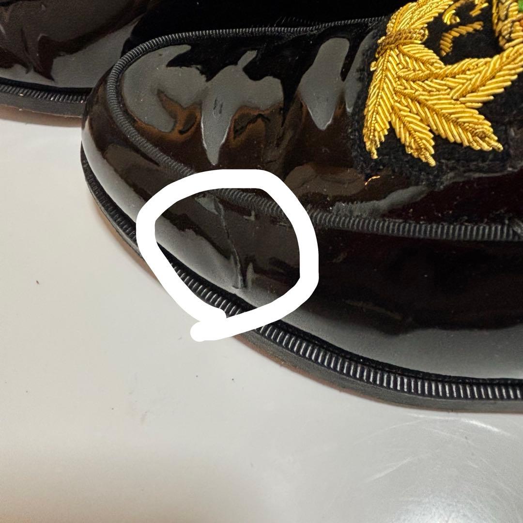 Christian Louboutin ブラックローファー エンブレム パテント Christian Louboutin ブラックローファー エンブレム パテント