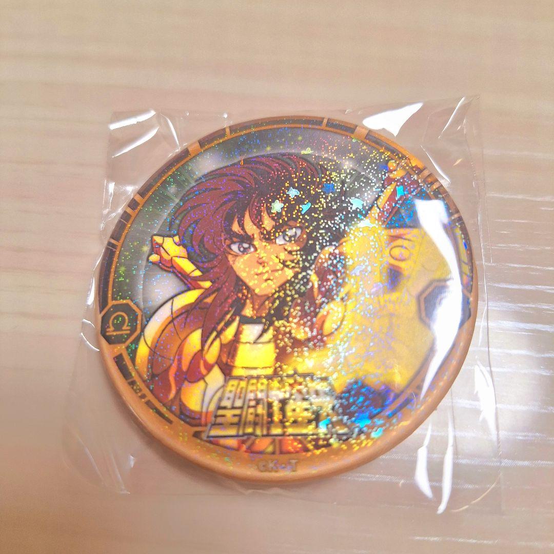 聖闘士星矢　缶バッジ(ホロ)アフロディーテ　童虎　アルデバラン&カセット型メモ帳